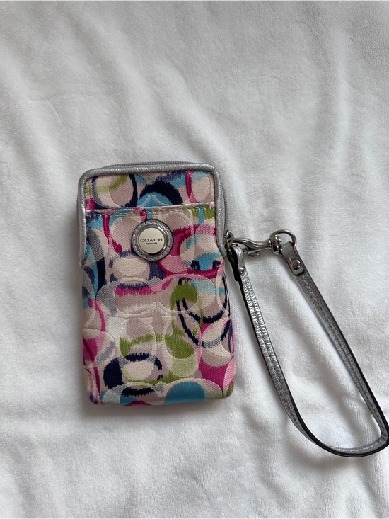 Coach Handbags - Coach Poppy Signature Scribble Colorful Ikat Wristlet